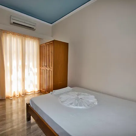 Apartment Villa Nikos Karamolegkos Kamari Kamari (Santorini)