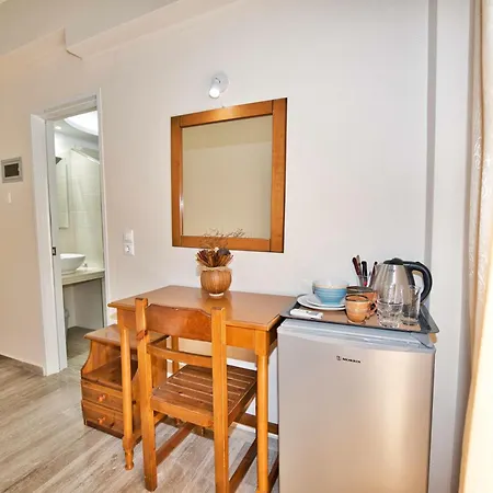 Nikos Karamolegkos Lejlighed *