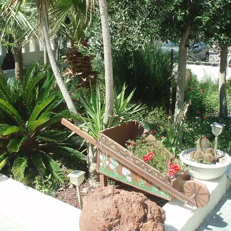 Apartment Villa Nikos Karamolegkos Kamari Kamari (Santorini)
