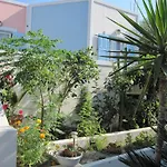 Villa Nikos Karamolegkos Kamari * Kamari (Santorini)