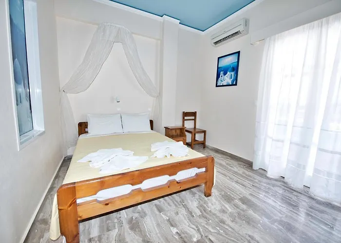 Villa Nikos Karamolegkos Kamari * Kamari (Santorini)