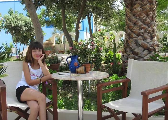 Villa Nikos Karamolegkos Kamari * Kamari (Santorini)